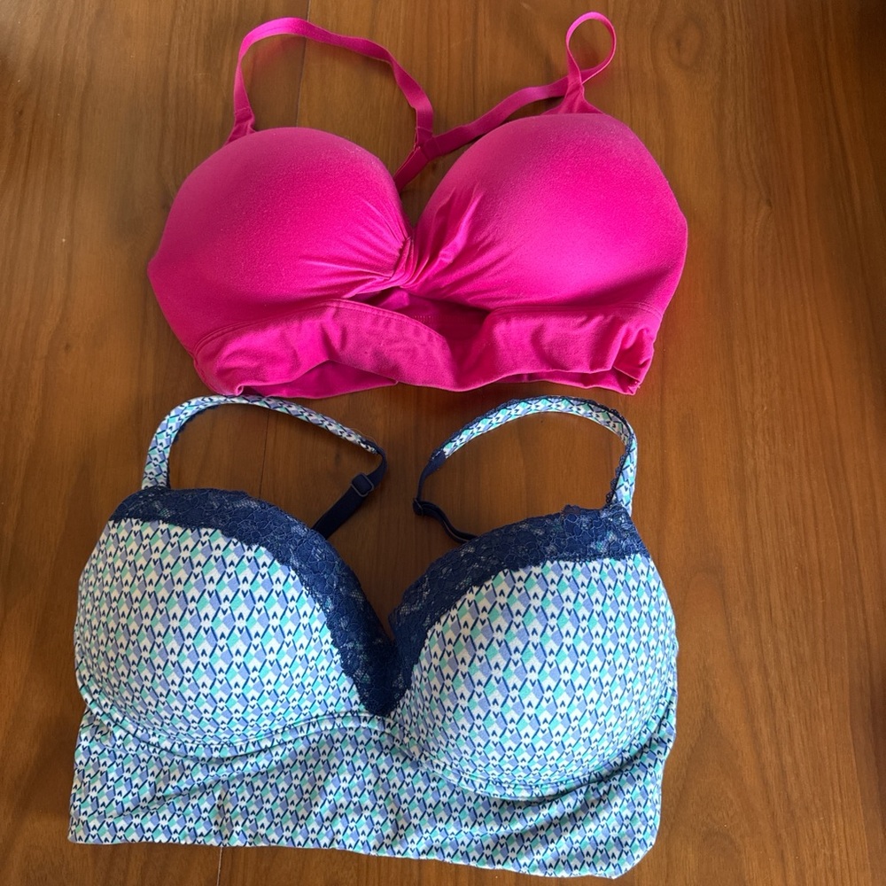 Victoria's Secret Pink and Blue Bra Set